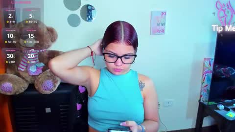 emma_boo_ online show from February 2026 03:43:01 PM