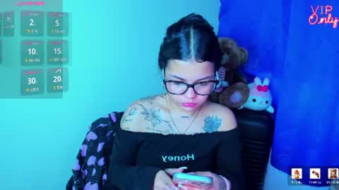 emma_boo_ online show from July 2026 01:02:02 PM