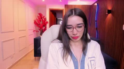 Snapshot of emma_caarter chatting on July 2026 03:24:01 AM emma_caarter online show from July 2026 03:24:01 AM