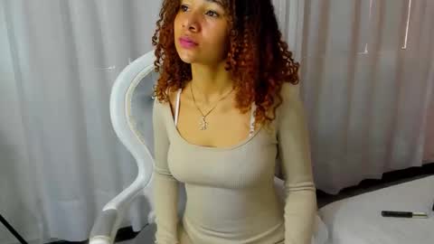 Snapshot of emma_carteer__ chatting on October 2025 02:32:02 PM Emma Carteer   online show from October 2025 02:32:02 PM