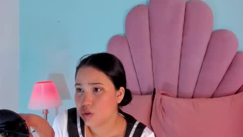 emma online show from October 2025 04:03:02 AM