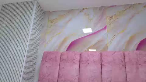 Snapshot of emma_curvy1 chatting on July 2026 03:01:01 AM Emma online show from July 2026 03:01:01 AM