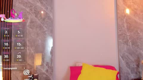 Emma online show from September 2025 04:01:01 AM