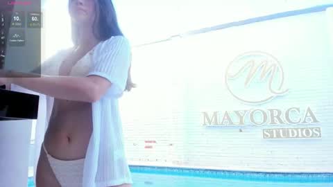 emma_jhoons online show from September 2025 11:34:02 AM