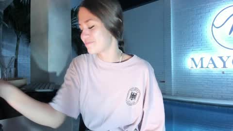 emma_jhoons online show from March 2026 10:26:02 AM