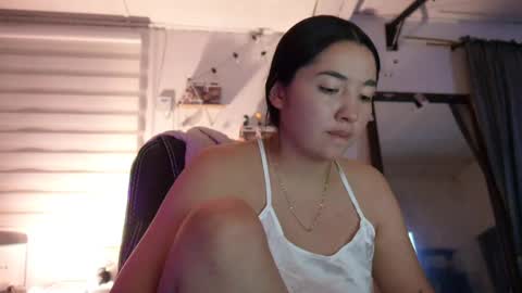 emma_johnson_ online show from December 2024 04:24:01 AM