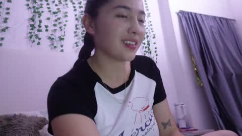 emma_johnson_ online show from December 2025 03:01:01 AM