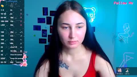 Emma online show from November 2025 12:33:01 PM