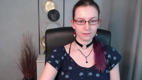 Snapshot of emma_lust94 chatting on December 2024 10:12:02 AM emma online show from December 2024 10:12:02 AM