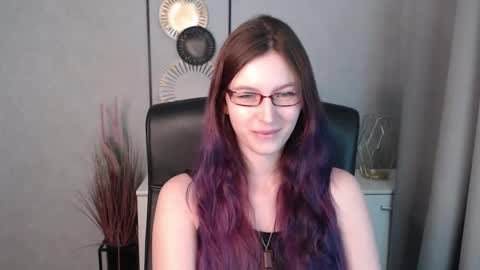 Snapshot of emma_lust94 chatting on January 2025 06:50:02 AM emma online show from January 2025 06:50:02 AM