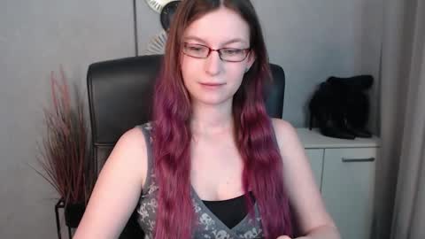 Snapshot of emma_lust94 chatting on February 2025 07:07:02 AM emma online show from February 2025 07:07:02 AM