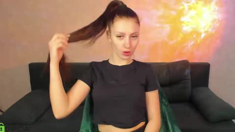 Snapshot of emma_myer chatting on April 2026 02:06:01 AM Emma Myer online show from April 2026 02:06:01 AM