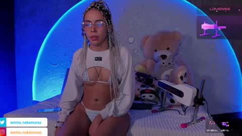 Snapshot of emma_nakamura chatting on December 2024 01:17:01 PM online show from December 2024 01:17:01 PM