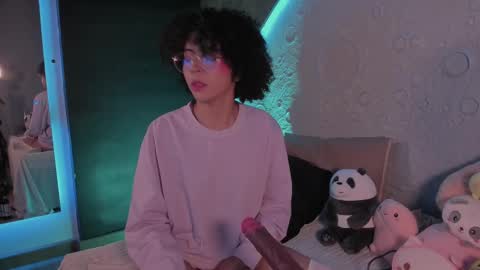 Snapshot of emma_nakamura chatting on February 2025 10:07:01 AM online show from February 2025 10:07:01 AM