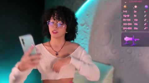 Snapshot of emma_nakamura chatting on October 2025 10:05:01 AM online show from October 2025 10:05:01 AM