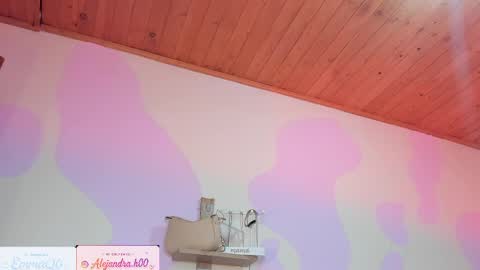 Snapshot of emma_queens1 chatting on May 2026 01:57:16 AM Emma online show from May 2026 01:57:16 AM