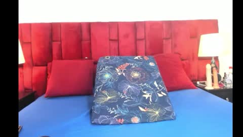 Snapshot of emma_rosse_01 chatting on October 2025 05:06:01 AM Emma rosse online show from October 2025 05:06:01 AM