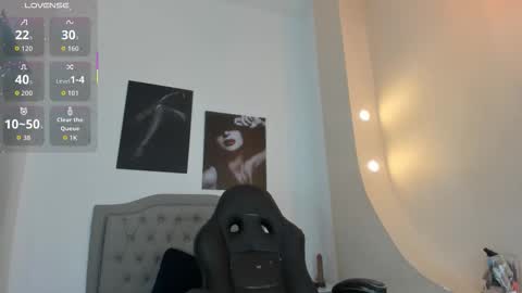 emma online show from October 2025 03:27:01 AM