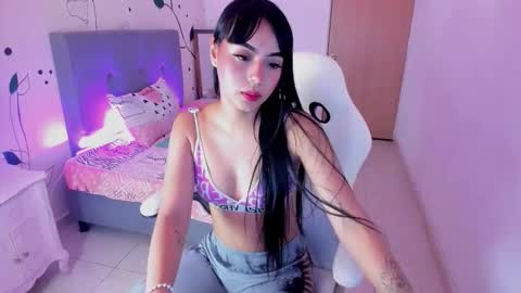 Snapshot of emma_rouxx chatting on March 2026 08:08:02 PM emma_rouxx online show from March 2026 08:08:02 PM