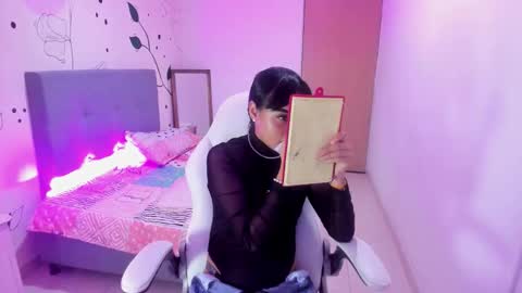 Snapshot of emma_rouxx chatting on March 2026 07:24:02 PM emma_rouxx online show from March 2026 07:24:02 PM