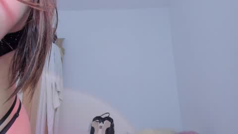 Snapshot of emma_rr chatting on December 2024 11:34:02 AM Emma online show from December 2024 11:34:02 AM