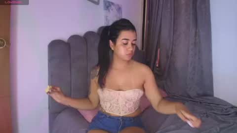emma_saenz01 online show from July 2026 06:42:02 PM