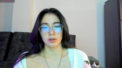 Emma online show from December 2024 01:19:01 AM