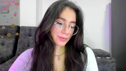 Emma online show from March 2025 01:00:02 AM