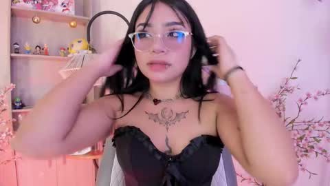 EMMA  online show from March 2026 06:04:02 PM