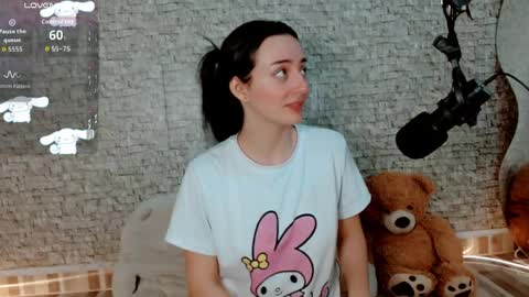 Emma  online show from April 2026 02:44:01 AM