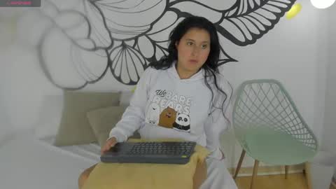  Emma  online show from April 2026 07:58:02 PM