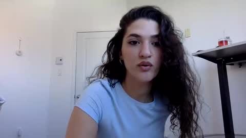 Emma online show from February 2025 05:20:01 PM