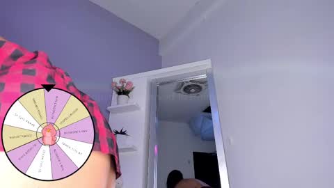 Emma online show from February 2025 06:19:02 PM