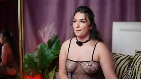 Snapshot of emmadallas chatting on May 2026 07:31:01 PM Emma online show from May 2026 07:31:01 PM