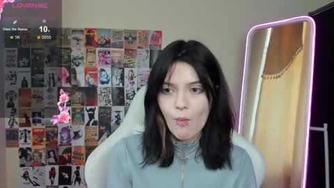 Emma online show from November 2025 07:46:02 AM