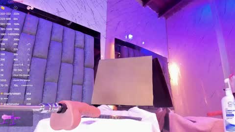 Emma Duque online show from December 2024 09:56:01 AM