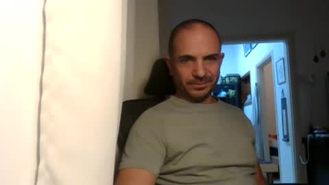 Ariel online show from November 2025 04:51:02 PM