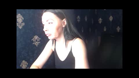 EmmaGoldX online show from June 2026 09:00:01 AM