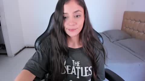 Jennifer online show from April 2026 01:38:01 PM