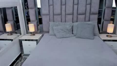 EMMA HILL online show from December 2025 04:35:01 PM