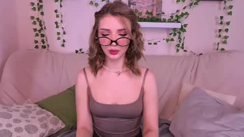 Emma online show from September 2025 07:30:01 AM