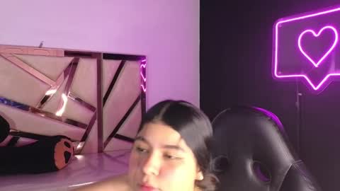 Emma online show from January 2025 05:44:02 PM