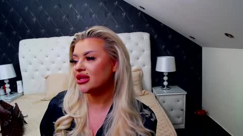 Emma Mavis online show from February 2025 07:18:01 AM