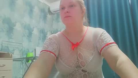 Snapshot of emmamelody944534 chatting on October 2025 01:15:02 AM emmamelody online show from October 2025 01:15:02 AM