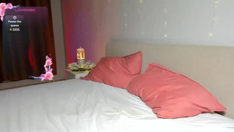 Snapshot of emmanuelleee chatting on December 2024 11:41:01 AM emmanuelleee online show from December 2024 11:41:01 AM