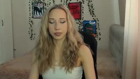 Snapshot of emmarayder chatting on July 2026 11:05:02 AM Emma online show from July 2026 11:05:02 AM