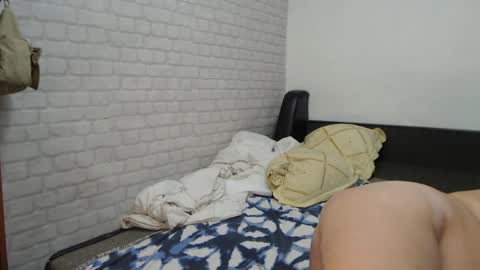 emmasquirt69 online show from December 2024 09:28:01 PM