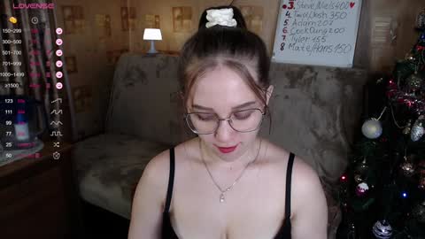 Mia online show from January 2025 03:45:01 PM