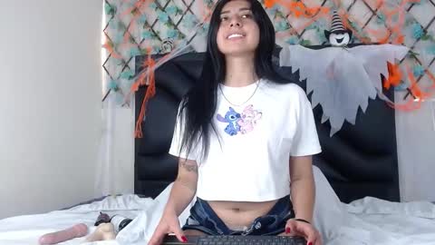  Emma  online show from October 2025 03:45:02 PM