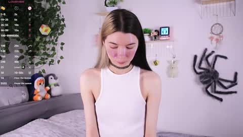 emmie_everly online show from November 2025 12:09:02 PM